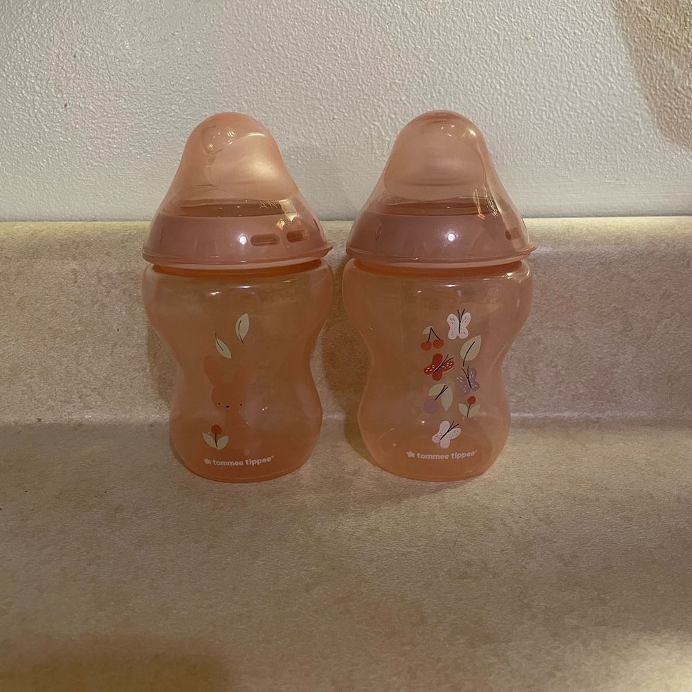 Tommee Tippee Pink Baby Bottles (Lot #4)